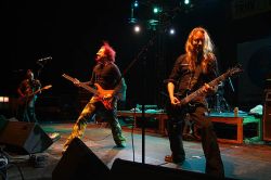 WALTARI - Pravicoví ministri poèúvajú death metal (rozhovor s Kärtsy Hatakkom)