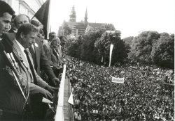 NOVEMBER 1989 - Oami slovenskch dokumentaristov